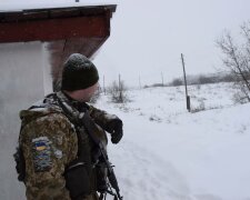 Військовий, фото з вільних джерел