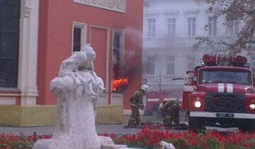 В Одессе горело здание музея морфлота (фото) 