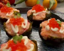 Запеченные роллы-маффины, кадр из видео