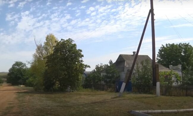село, скриншот из видео