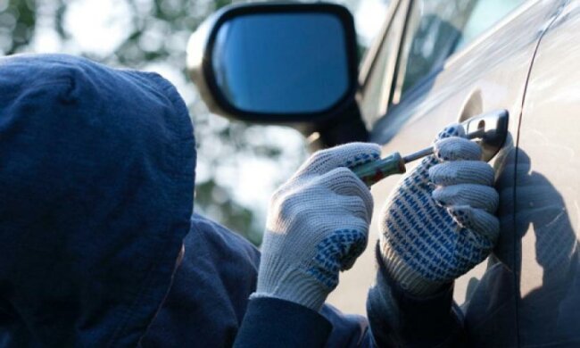 Серед ночі: донька легендарного режисера стала жертвою небезпечної банди