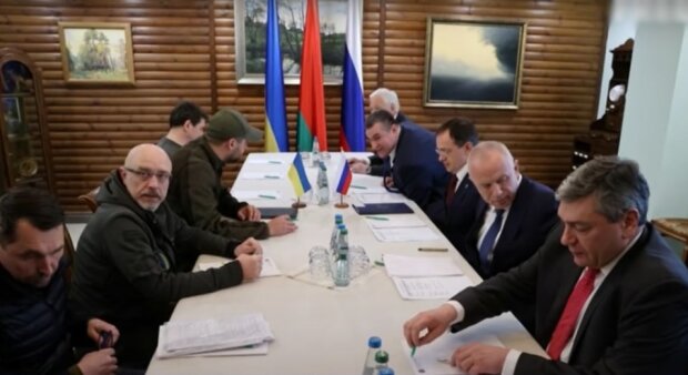 Переговоры рф и Украины, скриншот из видео