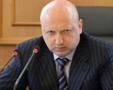 Турчинов рассказал, когда перекроют дороги на Донбасс