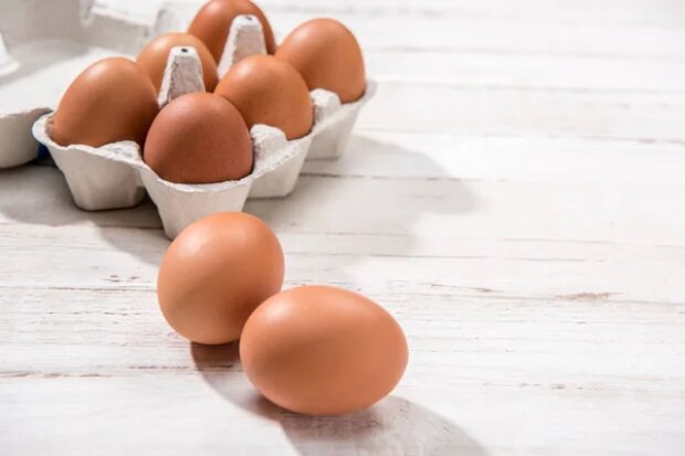 Больше, чем просто еда: необычные и полезные способы использования яиц в быту