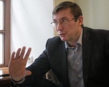 Луценко залишиться головою фракції Порошенка у Парламенті 