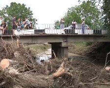 Жителі двох сіл на Кіцманщині не пам’ятають такого масштабного затоплення, скріншот