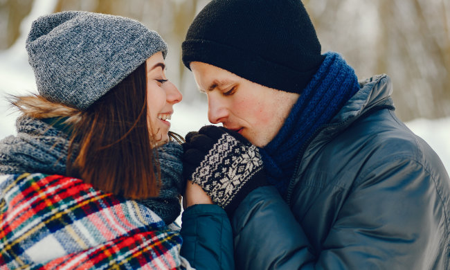 Еротичний гороскоп на 3 січня для всіх знаків Зодіаку: хто потрапить у спекотні тропіки