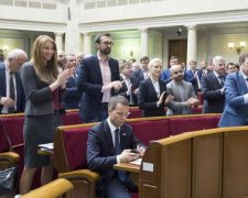 З БПП "біжать" депутати: жінки в авангарді
