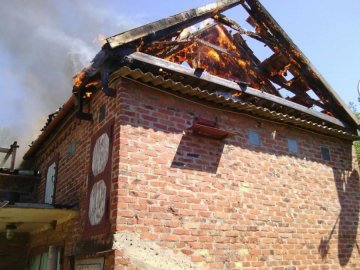 Бойовики обстріляли Новгородське запальними патронами 