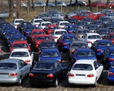 Налітай! В Україні подешевіють євробляхи: оприлюднена вартість розтаможки