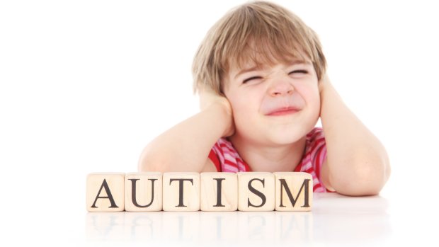 Детский аутизм научились определять по слуху