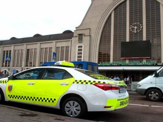 Таксі у Києві, фото: Інформатор