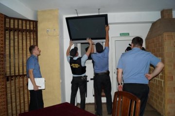 Оккупанты отобрали имущество у крымских заемщиков украинских банков