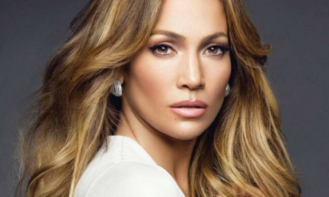 Дженнифер Лопес сильно сдала, фанаты в ужасе