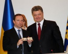 Стало известно, чем занимаются помощники главы АП