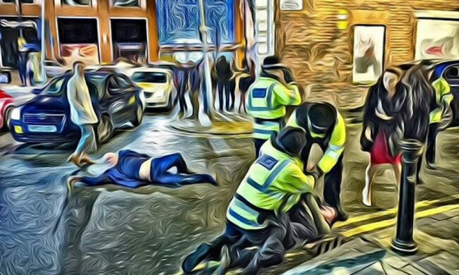 Новогодний снимок пьяного британца стал арт-пародией (фото)