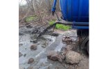 Водойма різко "почервоніла", українці в ауті: "Свиноферма робить свою справу"
