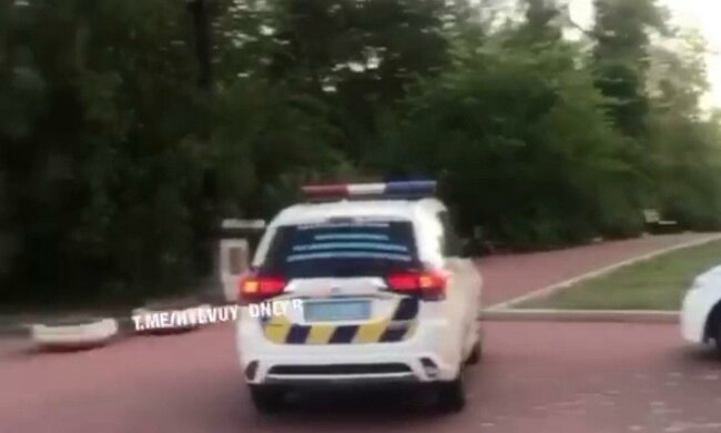 У Дніпрі п'яна дівчина повідомила про зґвалтування — копи оточили цілий острів, але марно