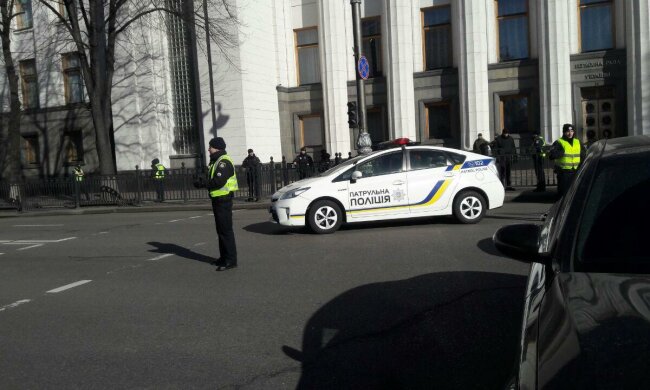 Митинг на Банковой, фото: Знай.ua