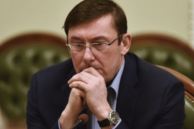 Луценко подав заяву у відставку: офіційний документ ГПУ