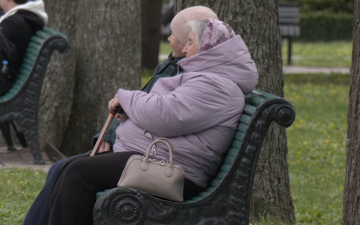 Пенсіонери. Фото: скрін youtube