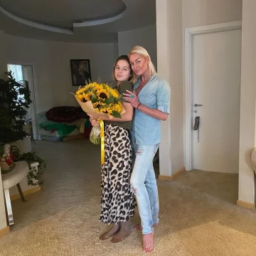 Анастасія Волочкова з Аріадною, photo: instagram.com