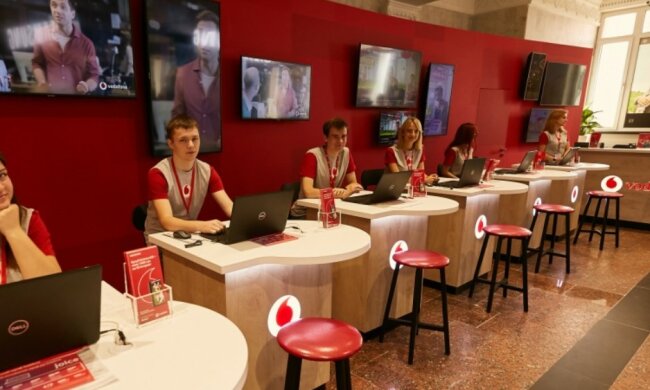 Украинцы пожаловались на "схему" Vodafone: деньги со счета исчезают автоматически
