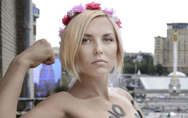 Гологруді Femen прокоментували зад Седюка