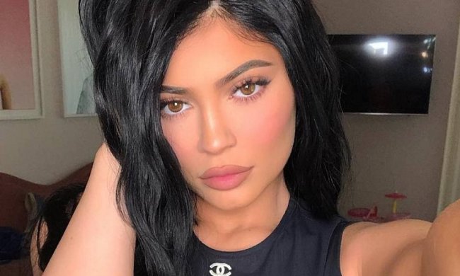Кайлі Дженнер похвалилася феноменальною волохатістю: все як у Кім