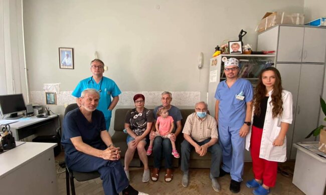 Лікарі у Львові, фото: Охматдит