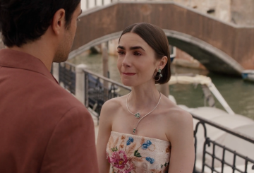 Лілі Колінз, кадр з серіалу "Емілі в Парижі"