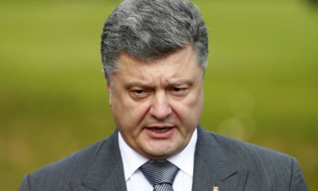 Порошенко назвав суму, яка врятує Україну