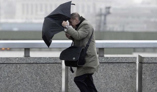Синоптики оголосили в Україні штормове попередження 