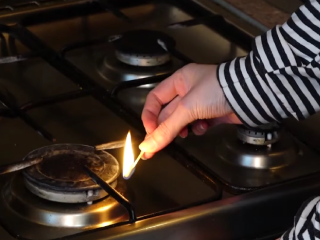 Опалення газовою плитою. Фото: скрін youtube