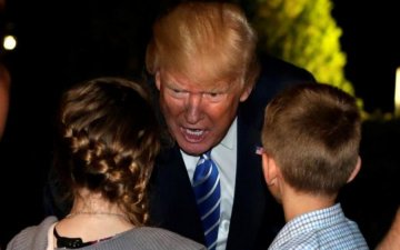 Безнадійний ідіот: що про Трампа думає його оточення