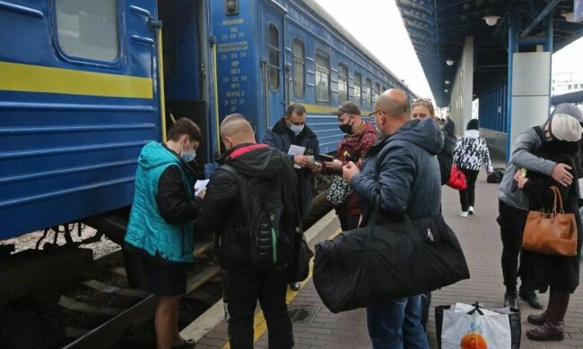 Пасажири "Укрзалізниці", скріншот: YouTube