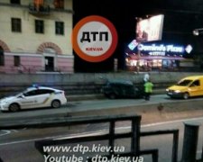 ВАЗ не розминувся з бетонозмішувачем у Києві: є постраждалі