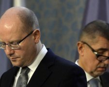Чеський уряд складе повноваження