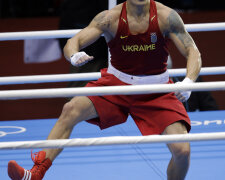 Олександр Усик, абсолютний чемпіон світу з боксу
