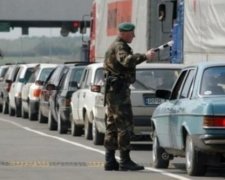 Українці закоркували кордон із Польщею