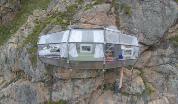 Екстремальний готель відкрили в горах Перу