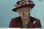 Елизавету II закрыли на карантин, королева выступила с обращением к нации