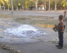 "Гейзеры" оккупированного Луганска оставили жителей без воды (фото)