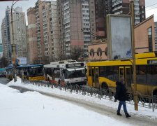 З рахунків "Київавтодору" та "Київпастрансу" мільйони виведені "до кишені" чиновників: цифри шокують