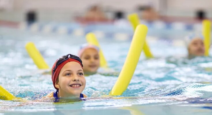 Занятие ребенка в кружке, скрин с YouTube