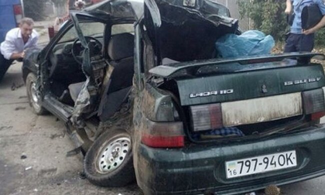 Бабушка погибла в ДТП на свадьбе внучки (фото)