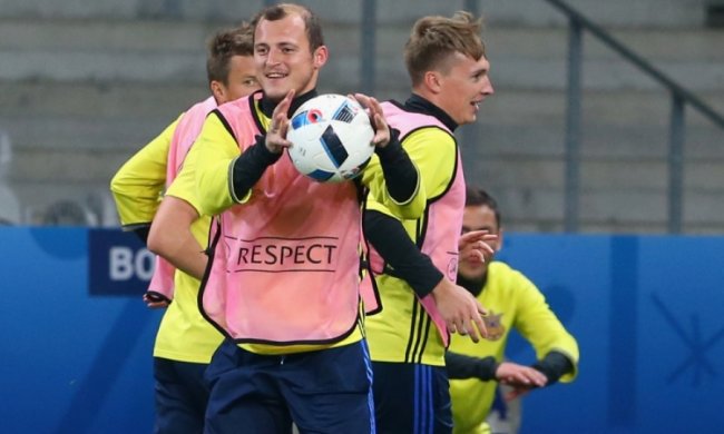 Форвард збірної України залишається в Іспанії, попри цікавість із США