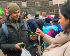 Марш свободи в Києві: українці оточили Кабмін Гройсмана і висунули жорсткі вимоги