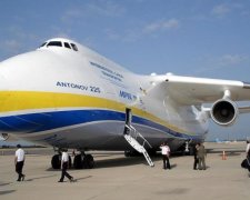 Краще їхати поїздом: в українських літаках виявили чортову дюжину проблем