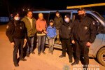 Маму з двома дітьми визволили з лісової "в`язниці" - самі б не вийшли